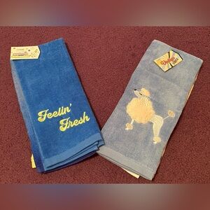 NWT 2 of 2 pack hand towels